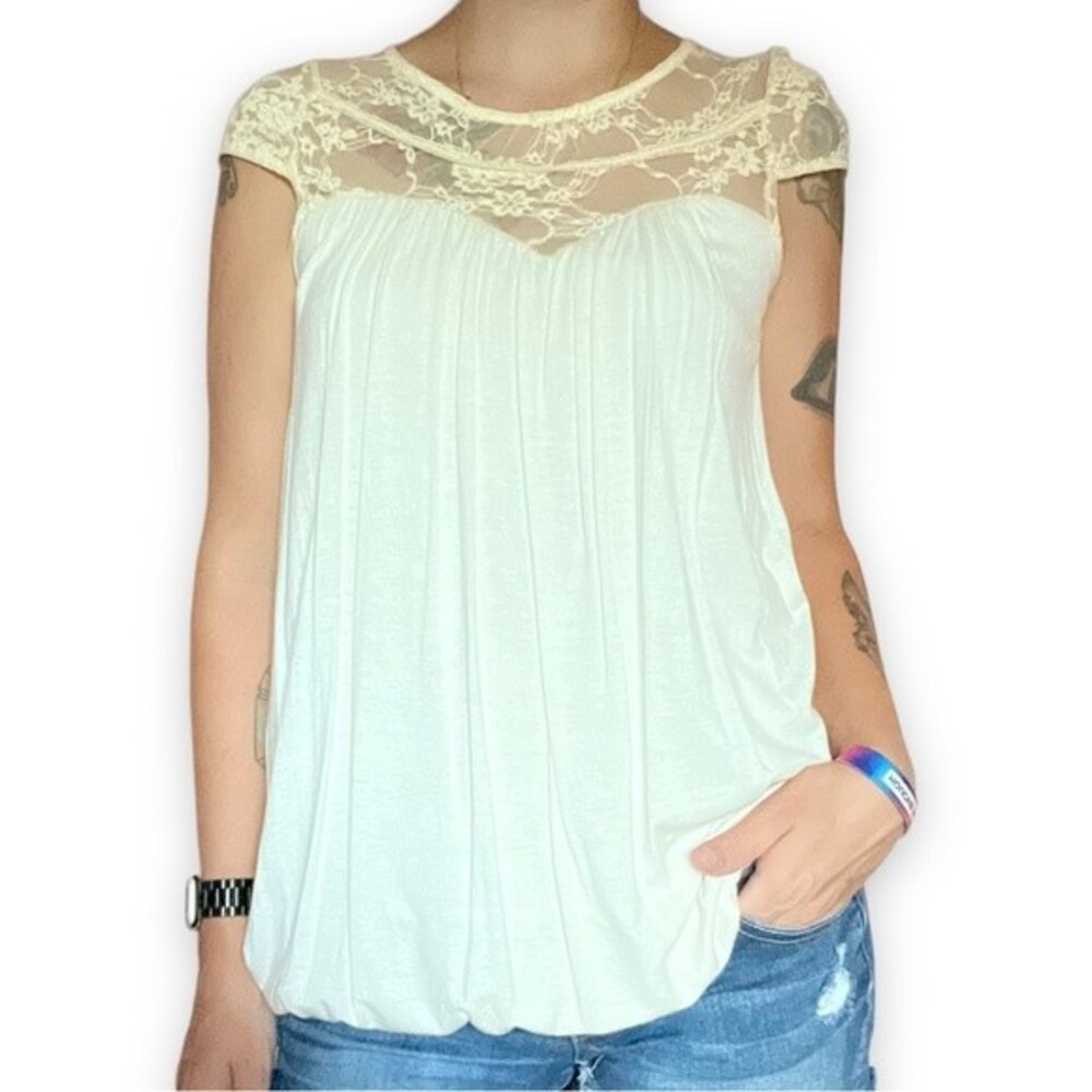 Vintage Moa Moa Medium Lace Top Blouse Ivory Off White Sweetheart Dressy Shirt